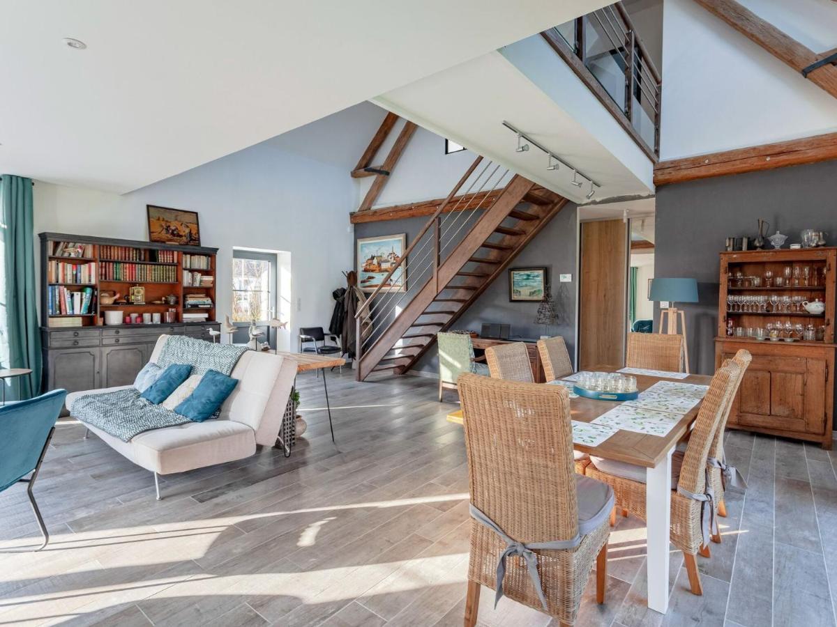 Vintage Holiday Home In Escalles With Garden Екстериор снимка